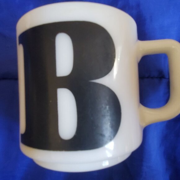 Vtg Milk Glass Mug "B" Collectible For Coffee, Tea Drinks or Shelf, Curio, Decor - Picture 6 of 8